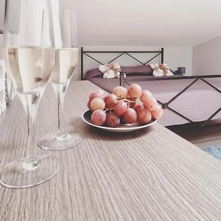 Lägenhet Pitre House *